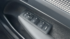 Volvo XC40 2.0 B4P Plus Dark 5dr Auto Petrol Estate